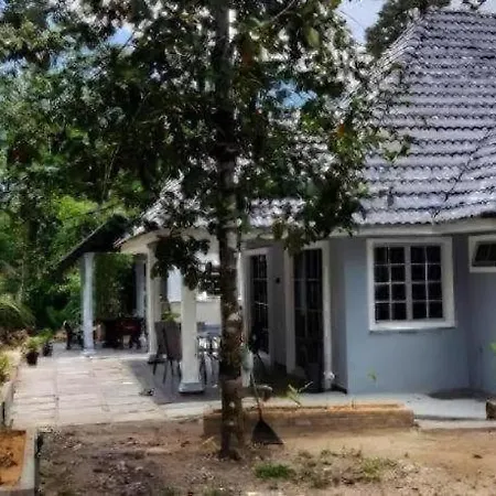 Oyo Home 90711 9 Roses Villa-2